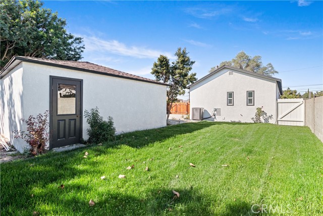 Detail Gallery Image 4 of 22 For 8172 Hazard, Midway City,  CA 92683 - 3 Beds | 2 Baths