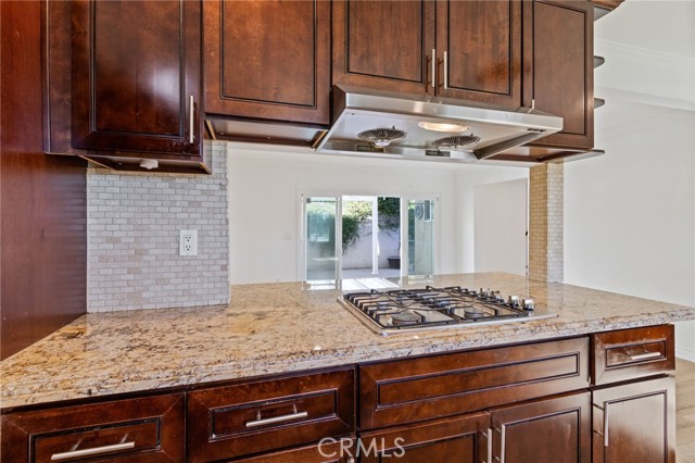 Detail Gallery Image 15 of 62 For 10215 Casaba, Chatsworth,  CA 91311 - 5 Beds | 3/1 Baths