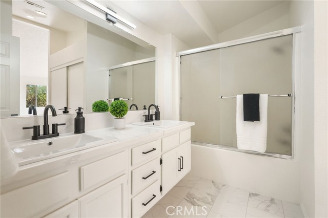 Detail Gallery Image 12 of 24 For 37933 Sweetbrush St, Palmdale,  CA 93552 - 4 Beds | 3 Baths