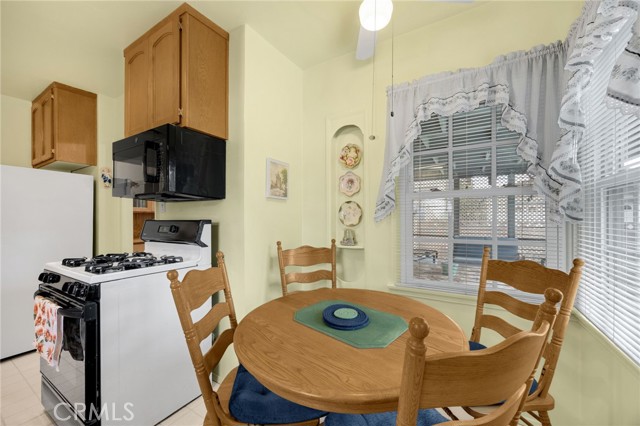 Image 12 of 35 For 17013 California