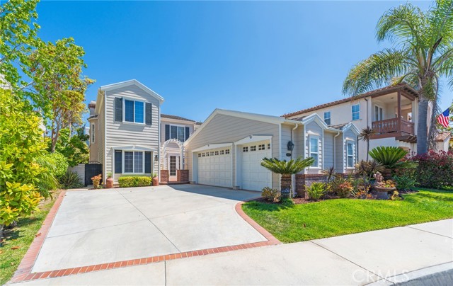 6535 Park Royal Circle, Huntington Beach CA: https://media.crmls.org/medias/18fbb675-da7c-455b-9eba-709da66b712f.jpg