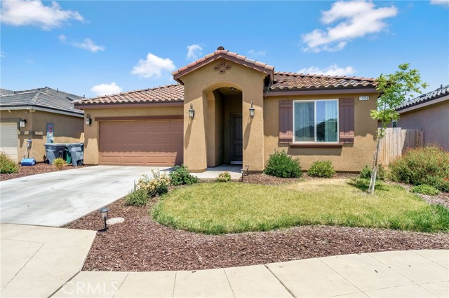 1206 Bristlecone Drive, Madera CA: https://media.crmls.org/medias/18fbf2c9-97c4-49ab-9531-d71e7e30ef85.jpg