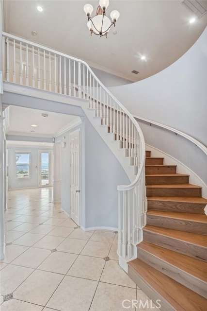 Detail Gallery Image 29 of 72 For 24274 Reyes Adobe Way, Valencia,  CA 91354 - 5 Beds | 4/1 Baths