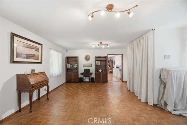 Detail Gallery Image 8 of 17 For 3632 W 157th St, Lawndale,  CA 90260 - 3 Beds | 1 Baths