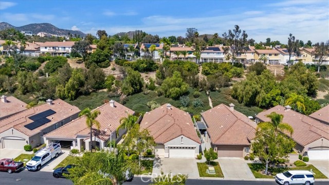 23810 Via Barletta, Murrieta CA: https://media.crmls.org/medias/18fd05dc-f7ef-4047-aa56-603a7914c8ee.jpg