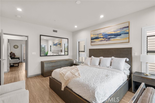 Detail Gallery Image 24 of 37 For 18703 Redwing St, Tarzana,  CA 91356 - 3 Beds | 2/1 Baths