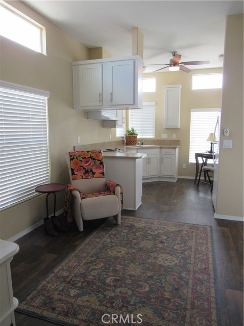 Detail Gallery Image 8 of 43 For 1295 S Cawston Ave #462,  Hemet,  CA 92545 - 1 Beds | 1 Baths
