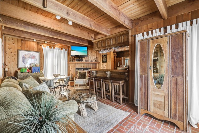 266 Grandview, Laguna Beach CA: https://media.crmls.org/medias/18fd61de-49d6-4970-9794-aa3890722afa.jpg