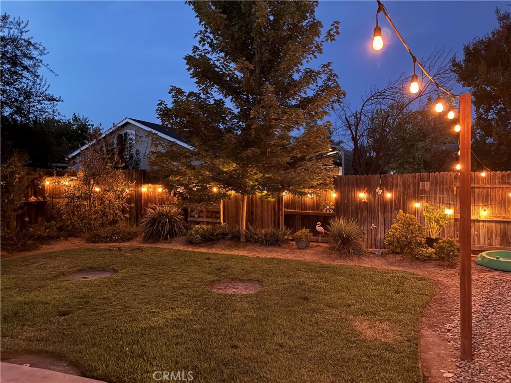 https://media.crmls.org/medias/18fe22e7-adc0-4ffa-9390-0df11426f193.jpg?preset=X-Large