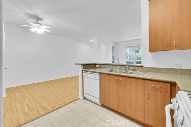 Detail Gallery Image 11 of 27 For 835 Francesca Dr #103,  Walnut,  CA 91789 - 2 Beds | 2 Baths