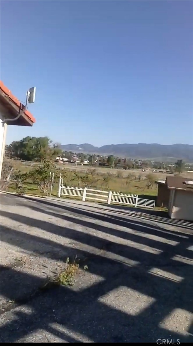 https://media.crmls.org/medias/18fff8c2-5d22-4434-b1b6-68e9ce3eb749.jpg?preset=X-Large