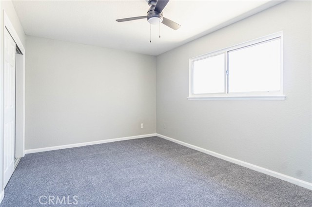 35277 Walnut Street, Barstow CA: https://media.crmls.org/medias/19006092-fab8-4635-b473-3567ea984ce0.jpg