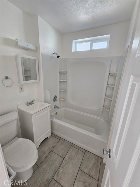 545 N 2nd, Banning CA: https://media.crmls.org/medias/19008238-b58c-4e10-9f61-ae34b62da6ef.jpg