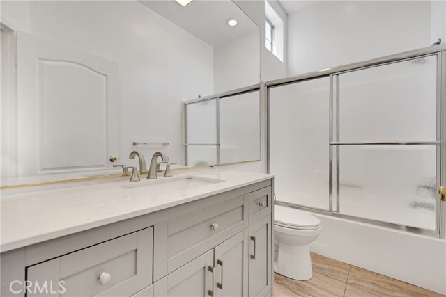 408 W Queen Street, Inglewood CA: https://media.crmls.org/medias/1900cd0a-83e9-46fc-9800-c369992d60d2.jpg