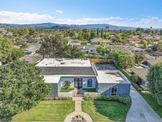 Detail Gallery Image 2 of 25 For 14272 Acacia Dr, Tustin,  CA 92780 - 3 Beds | 2 Baths