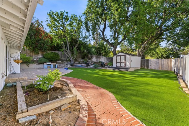 Detail Gallery Image 5 of 36 For 20305 Aetna, Woodland Hills,  CA 91367 - 3 Beds | 2 Baths