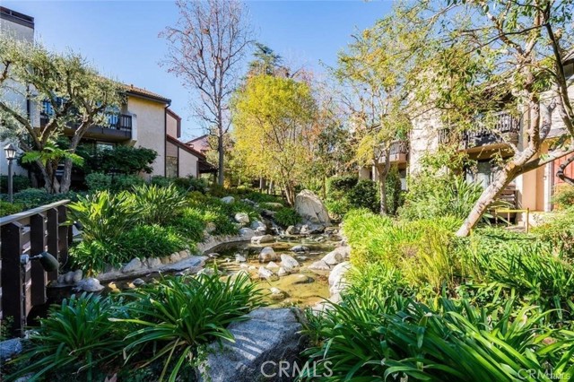 21820 Marylee Street # 222, Woodland Hills (los Angeles), California 91367, 3 Bedrooms Bedrooms, ,2 BathroomsBathrooms,Residential Lease,For Rent,21820 Marylee Street # 222,CRSR24166264