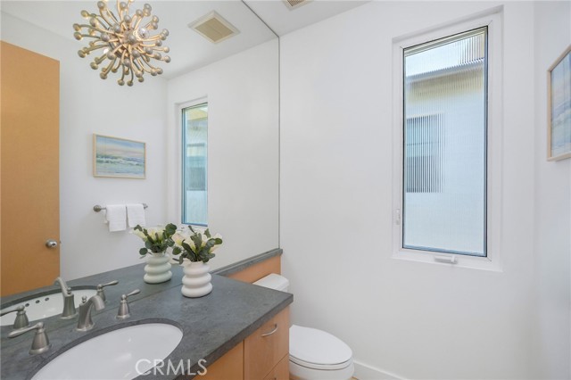 2303 Vista Drive, Manhattan Beach, California 90266, 4 Bedrooms Bedrooms, ,3 BathroomsBathrooms,Residential,For Sale,Vista,SB26092785