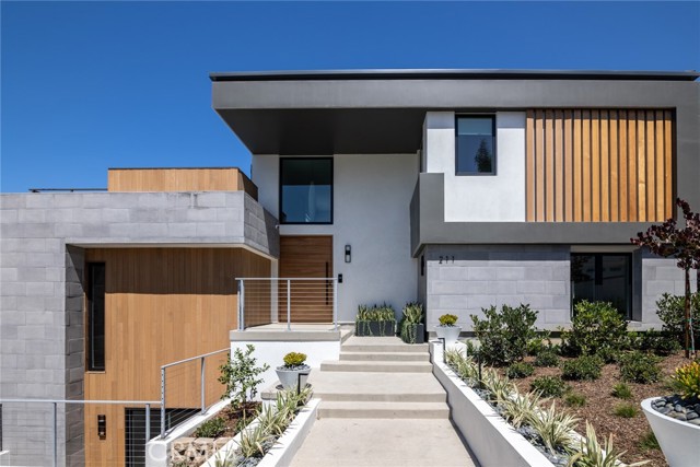 211 Tustin Avenue Newport Beach, California 211 Tustin Avenue