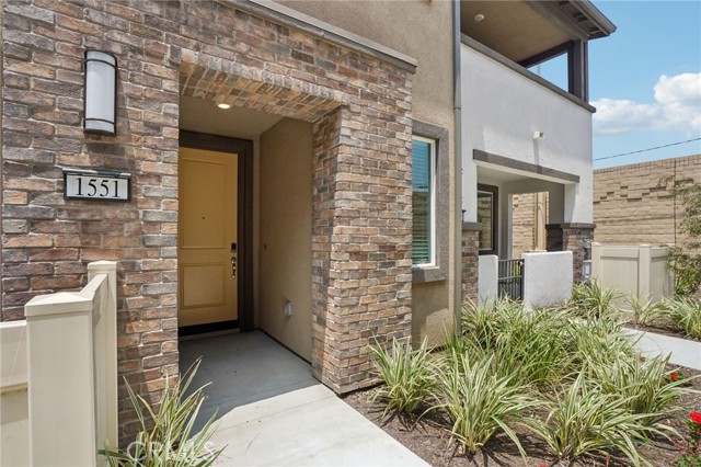 Detail Gallery Image 3 of 32 For 1551 Stratus Dr, Pomona,  CA 91768 - 3 Beds | 3 Baths