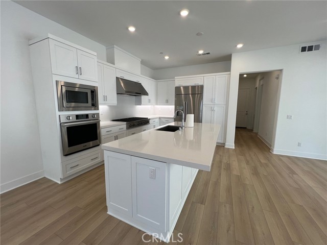 179 Sawbuck, Irvine CA: https://media.crmls.org/medias/1903f343-7187-4816-b2e4-a03abce3008a.jpg