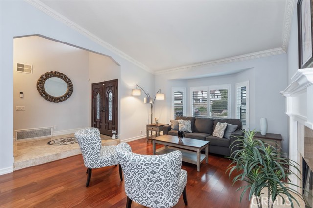 23950 Strathern Street photo 8