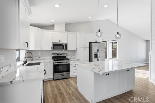 29826 Avenida De Cortez, Menifee CA: https://media.crmls.org/medias/1906d63d-4d4f-4cfb-b1e3-5d3b4eb2d07d.jpg