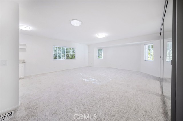 Detail Gallery Image 19 of 49 For 2255 E Chevy Chase Dr, Glendale,  CA 91206 - 4 Beds | 3 Baths