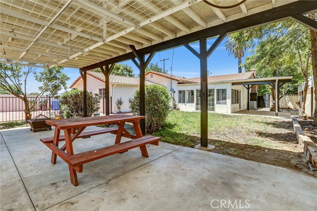 7836 Hanna Avenue, Canoga Park CA: https://media.crmls.org/medias/1908ab39-d29e-446b-b264-01c8b5424357.jpg