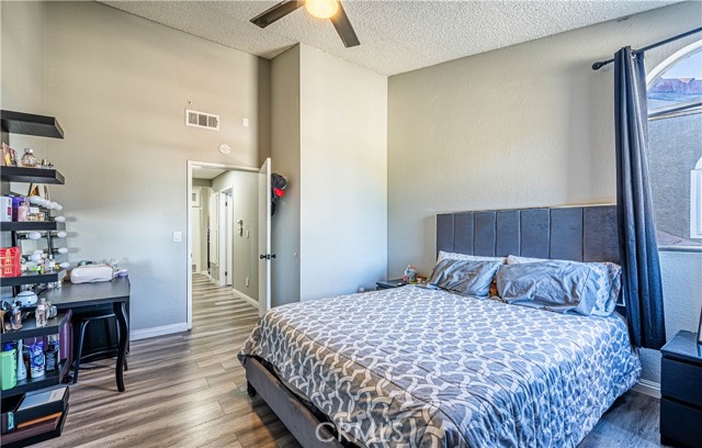 14819 Downey Avenue, Paramount CA: https://media.crmls.org/medias/1908d471-cb5d-47c1-abc4-b4d53fc81479.jpg