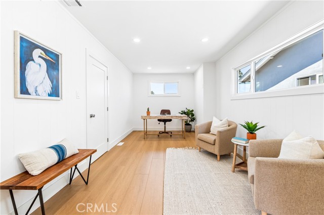 5309 E Appian Way, Long Beach CA: https://media.crmls.org/medias/1908f9ac-b1da-4733-b72f-aec63bc1c9ff.jpg