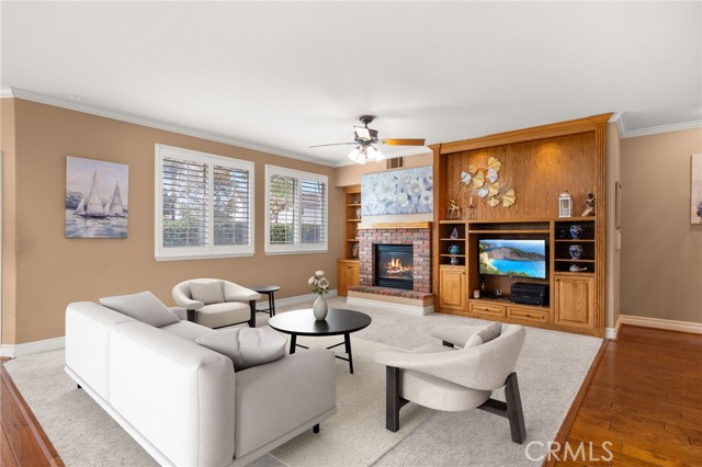 14037 Hollywood Avenue, Eastvale CA: https://media.crmls.org/medias/1909d95b-b71e-4152-8fc3-43fe8274df5c.jpg