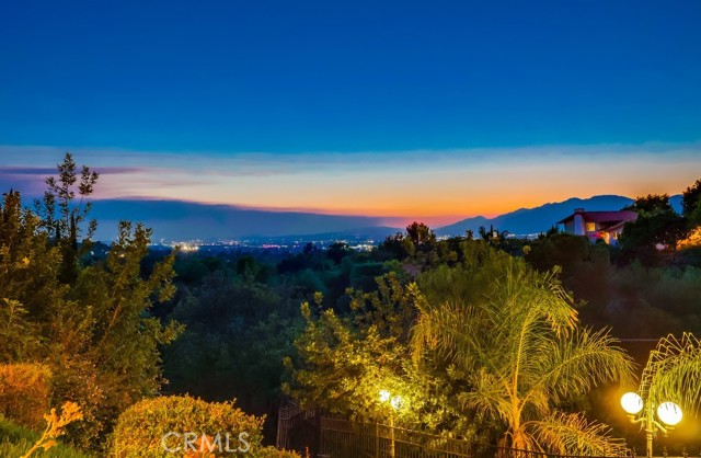 Detail Gallery Image 4 of 38 For 19974 E Limecrest Dr, Covina,  CA 91724 - 6 Beds | 4 Baths