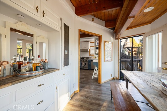 43811 Canyon Crest Drive, Big Bear Lake CA: https://media.crmls.org/medias/190b0479-6da3-4e61-abbf-24dd2b1a7b77.jpg