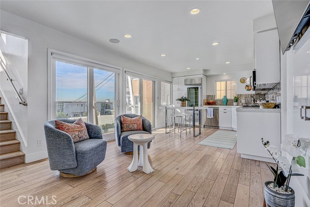 Image 4 of 31 For 2907 Crest Drive