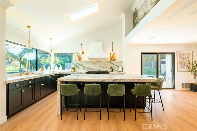 Detail Gallery Image 4 of 36 For 20139 Lake Canyon Dr, Walnut,  CA 91789 - 4 Beds | 3 Baths