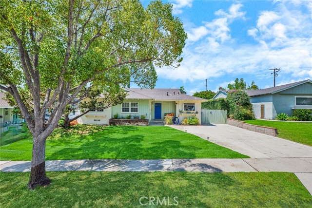 1119 N Lincoln Avenue, Fullerton CA: https://media.crmls.org/medias/190d994f-5a27-42b8-adf0-afb302da5469.jpg