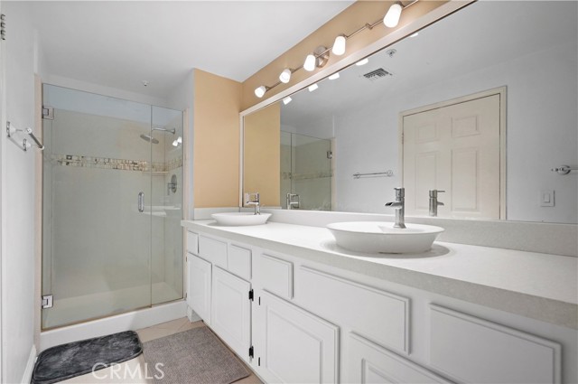 13200 Pacific Promenade, Playa Vista CA: https://media.crmls.org/medias/190dd2be-00dd-464f-80ff-d9da41e60dbe.jpg