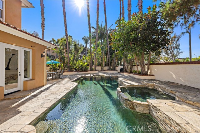 12257 Pevero, Tustin CA: https://media.crmls.org/medias/190e6eca-7671-4792-bf9d-eef706259cd2.jpg