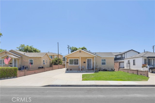 Detail Gallery Image 5 of 53 For 5572 Saint Ann Ave, Cypress,  CA 90630 - 5 Beds | 2 Baths