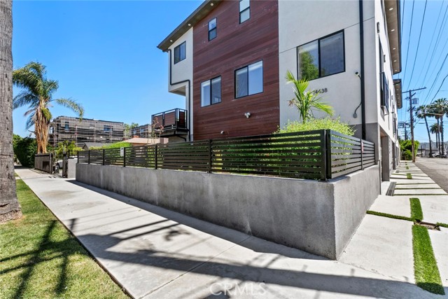 Detail Gallery Image 4 of 37 For 14438 Tiara St, Sherman Oaks,  CA 91401 - 3 Beds | 2/1 Baths