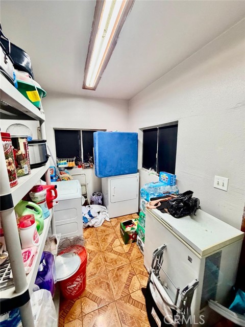 Detail Gallery Image 7 of 28 For 1454 E 50th, Los Angeles,  CA 90011 - – Beds | – Baths