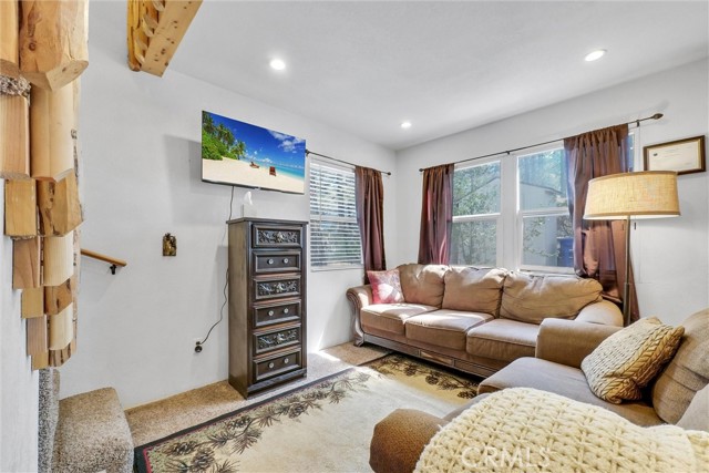 710 Marin Road, Big Bear Lake CA: https://media.crmls.org/medias/19114559-5589-4931-a108-7dd10ad5b174.jpg