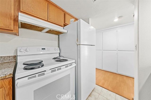 Detail Gallery Image 6 of 21 For 918 W Garvey Ave #115,  Monterey Park,  CA 91754 - 2 Beds | 2 Baths