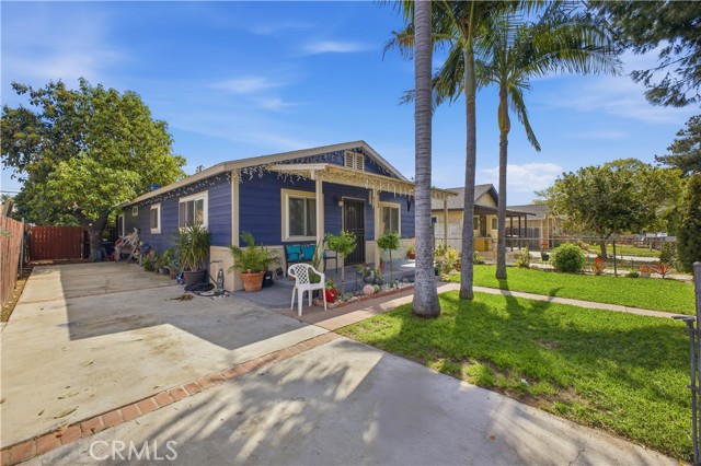 Detail Gallery Image 3 of 45 For 611 S Laurel Ave, Ontario,  CA 91762 - 4 Beds | 1 Baths