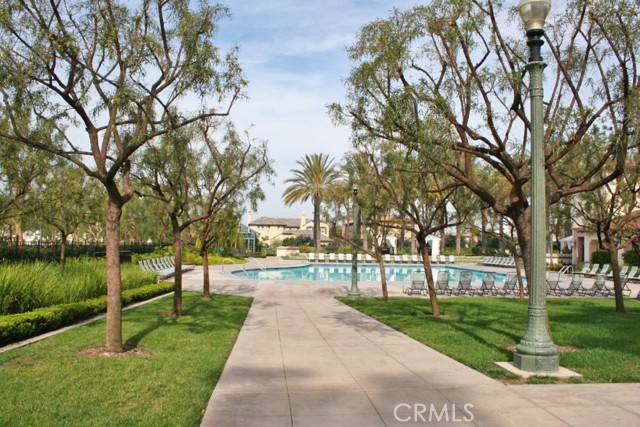 17 Crescent City, Irvine CA: https://media.crmls.org/medias/1912db8a-e7bc-468b-8402-457946bc5456.jpg