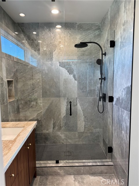 Detail Gallery Image 13 of 16 For 355 Newland, Los Angeles,  CA 90042 - 3 Beds | 2/1 Baths