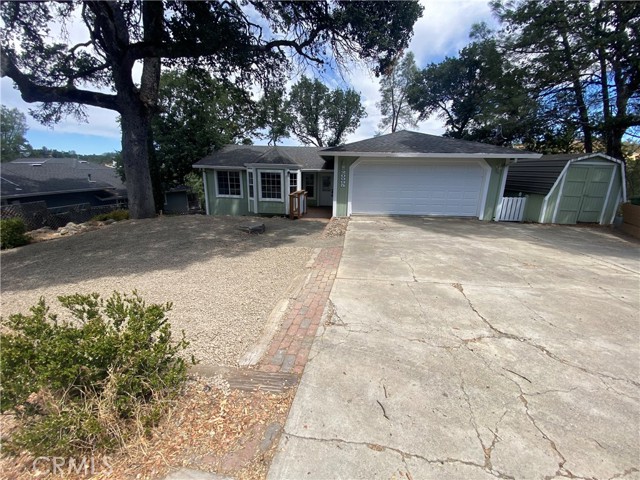 20995 Powder Horn Road, Hidden Valley Lake CA: https://media.crmls.org/medias/1913977e-0a43-4a38-b33b-ce853ebe8529.jpg