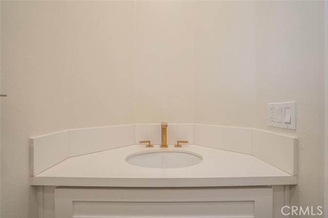 Detail Gallery Image 46 of 55 For 166 Dapplegray Rd, Bell Canyon,  CA 91307 - 5 Beds | 3/1 Baths