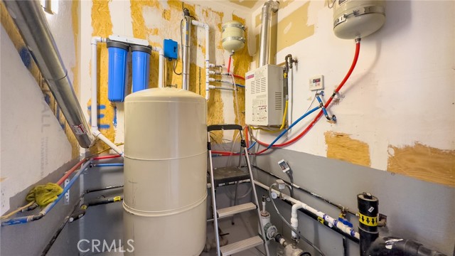 WATER FILTER SYSTEM.